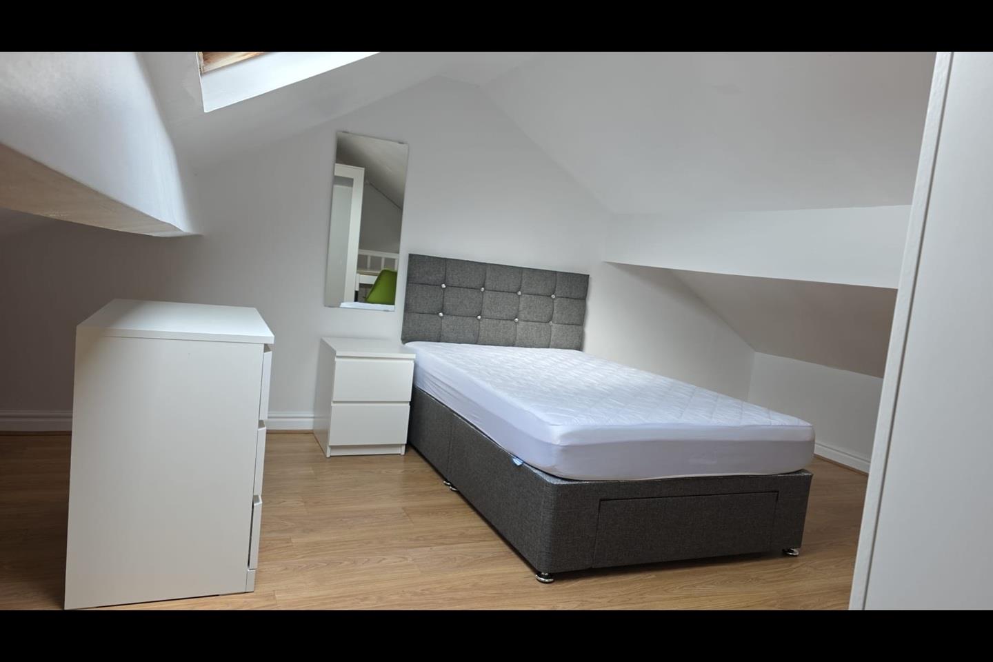 69 Blades Street, Lancaster, LA1 1TS